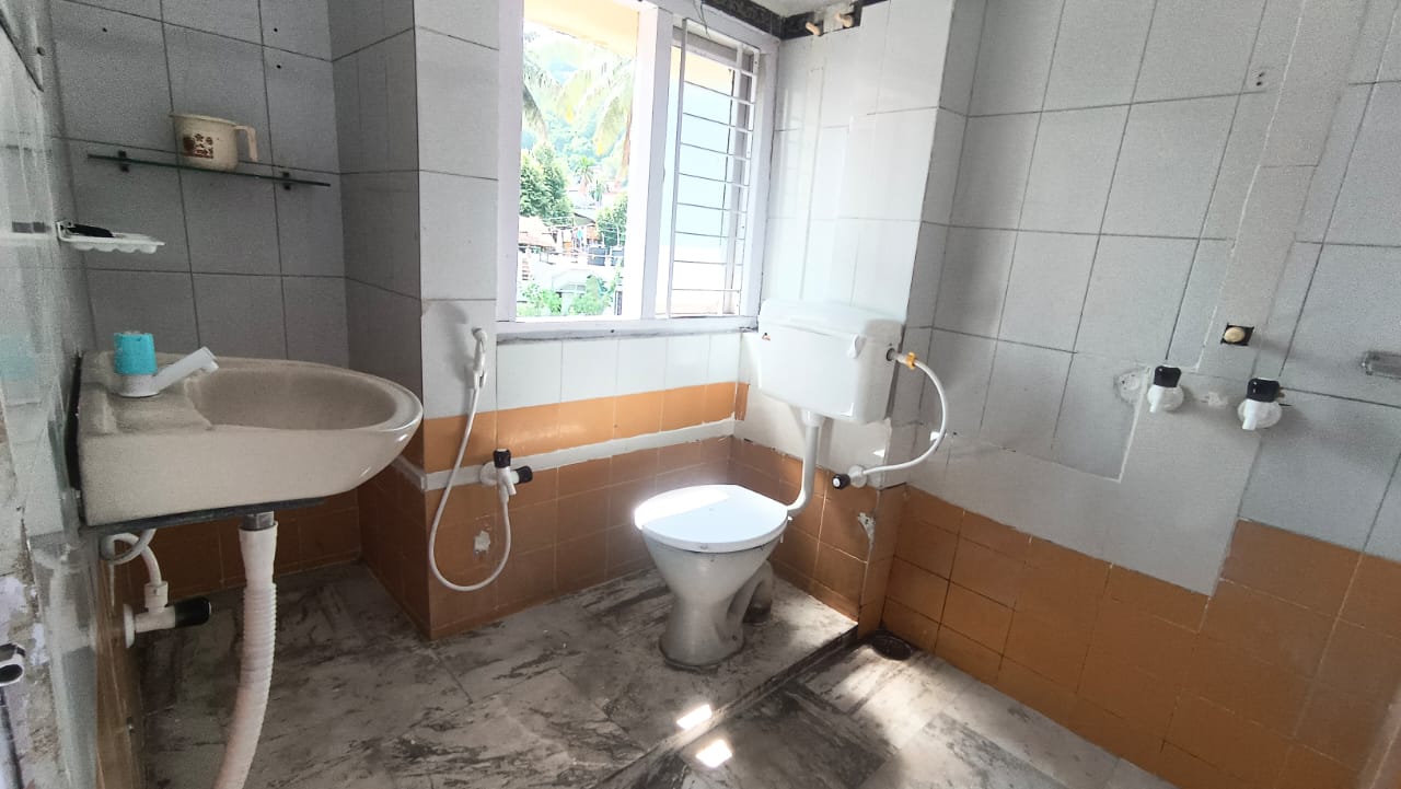 Unfurnished 2bhk in South Sarania, Manipuri Rajbari, Guwahati, Assam, India for Rent